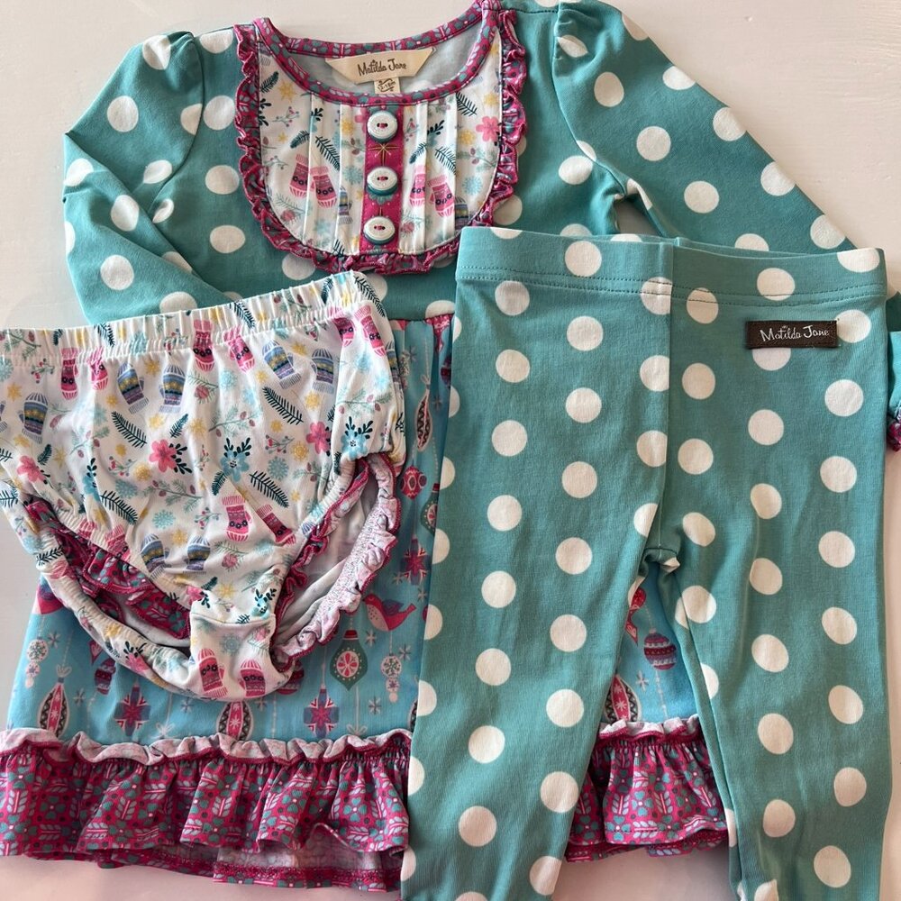 Matilda Jane outfit in Size 12–18 months, in Good pre‑owned condition.